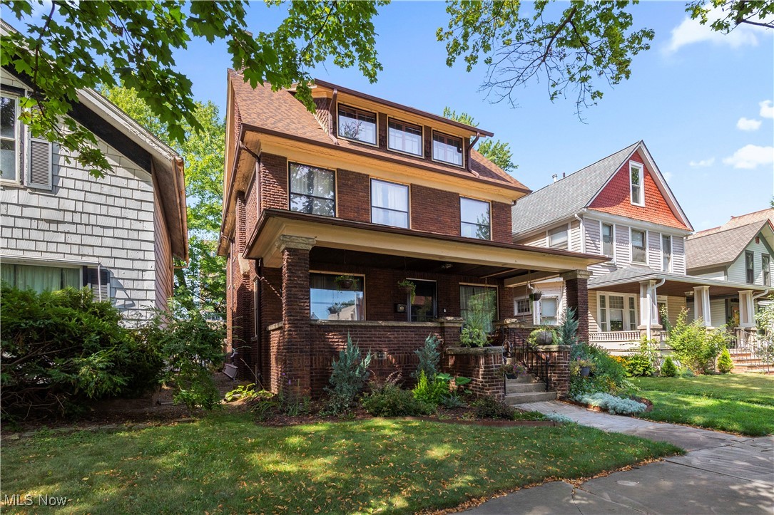 Heman Elys Town - Residential