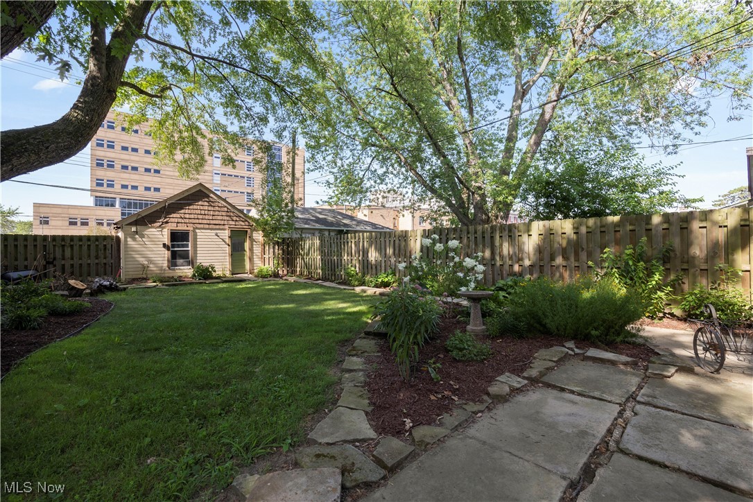 Heman Elys Town - Residential