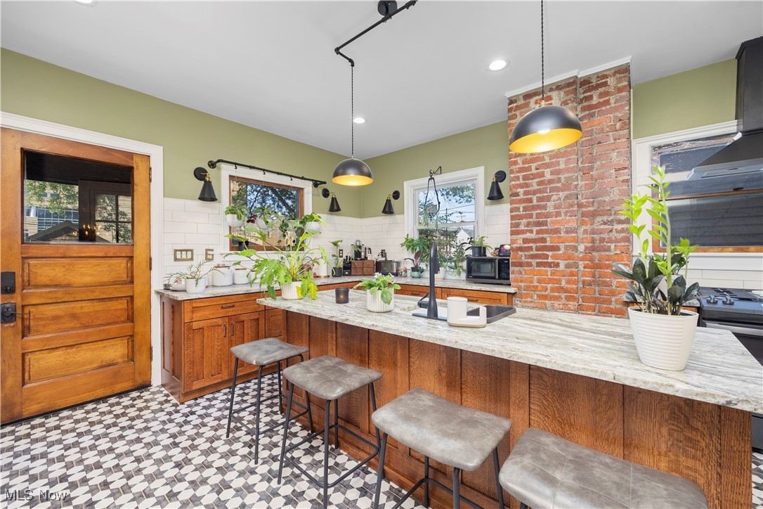 Heman Elys Town - Residential