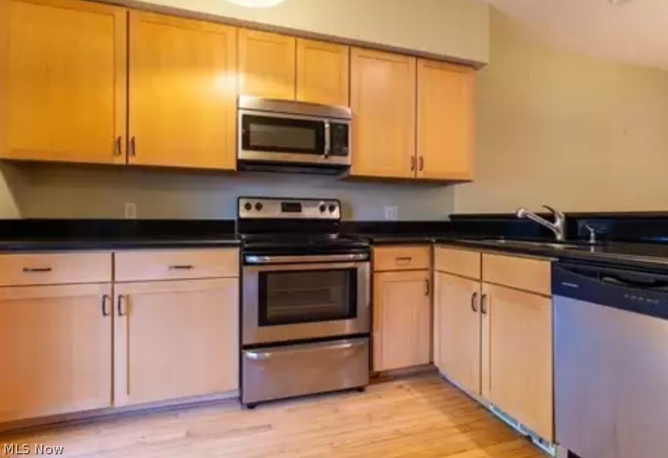 Belshire Court Condos - Residential Lease