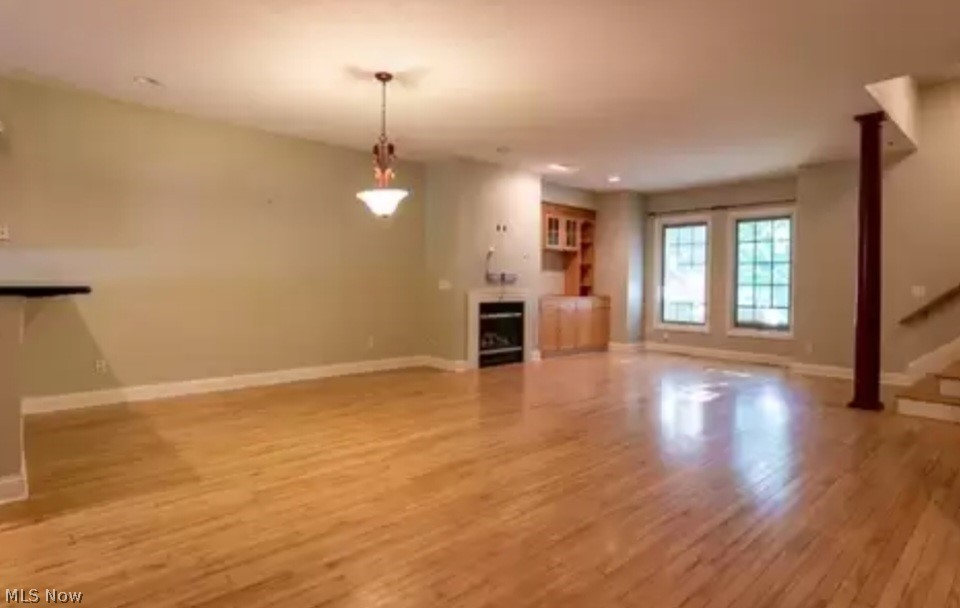 Belshire Court Condos - Residential Lease