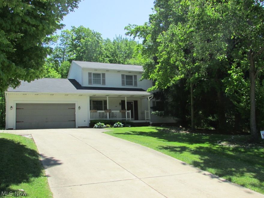 Fabulous value for 4 bedroom colonial on 1/2 acre prime, cul-de-sac setting! Family room & den on 1st! Newer kitchen w/granite counters! Neutral decor, spacious rooms, front porch and patio! Newer appliances too! Award winning Solon schools.