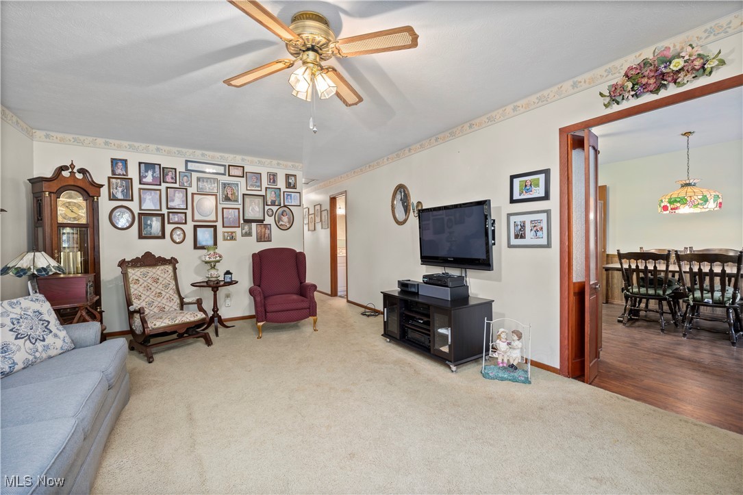 White Oak Drive 06 - Residential