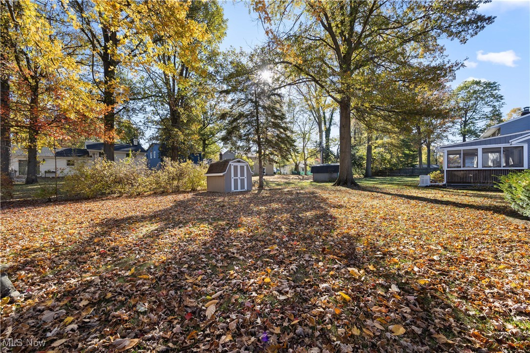 White Oak Drive 06 - Residential