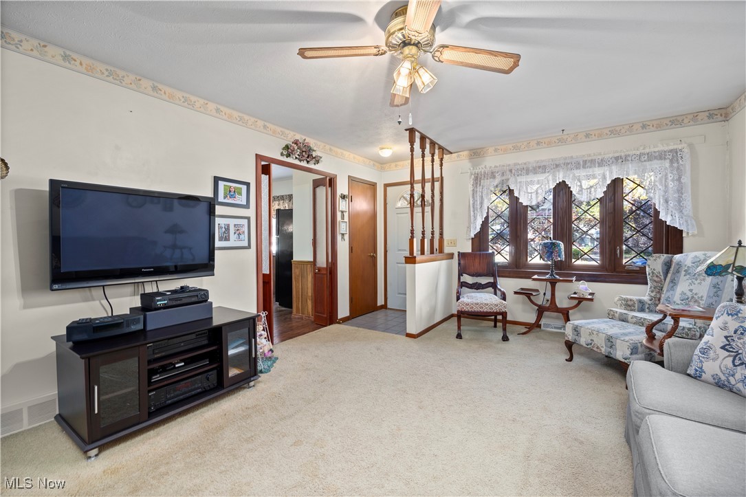 White Oak Drive 06 - Residential