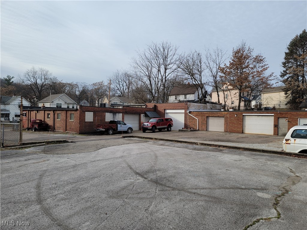 Portage 08 - Commercial Sale