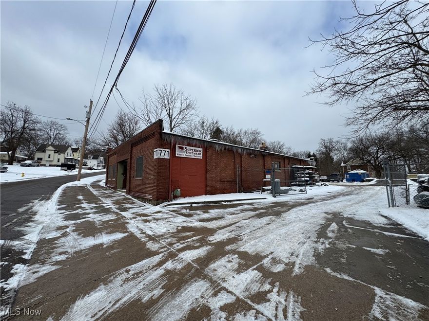 Approximatey 6,700 SF of warehouse space and 1,000 SF of office with private and secure parking lot. 5 drive in doors, additional land with frontage on Vernon Odom.