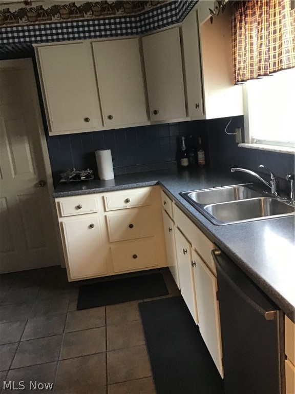 Kenmore Realty Co Allotme - Residential