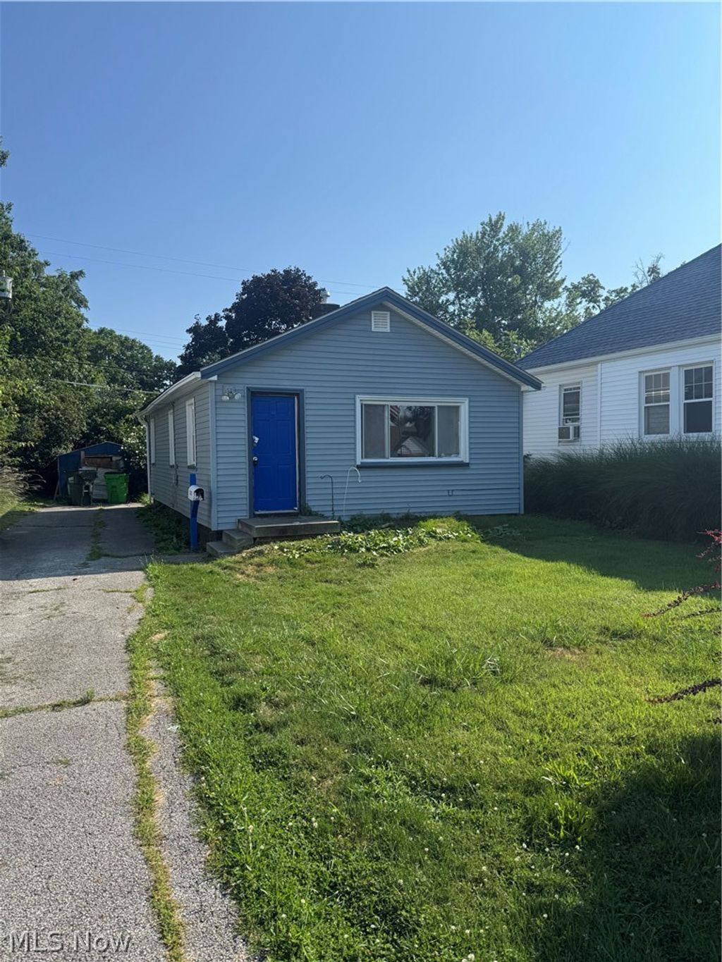 Photo of 26530 Shoreview Avenue, Euclid, OH 44132 (MLS # 5189951)