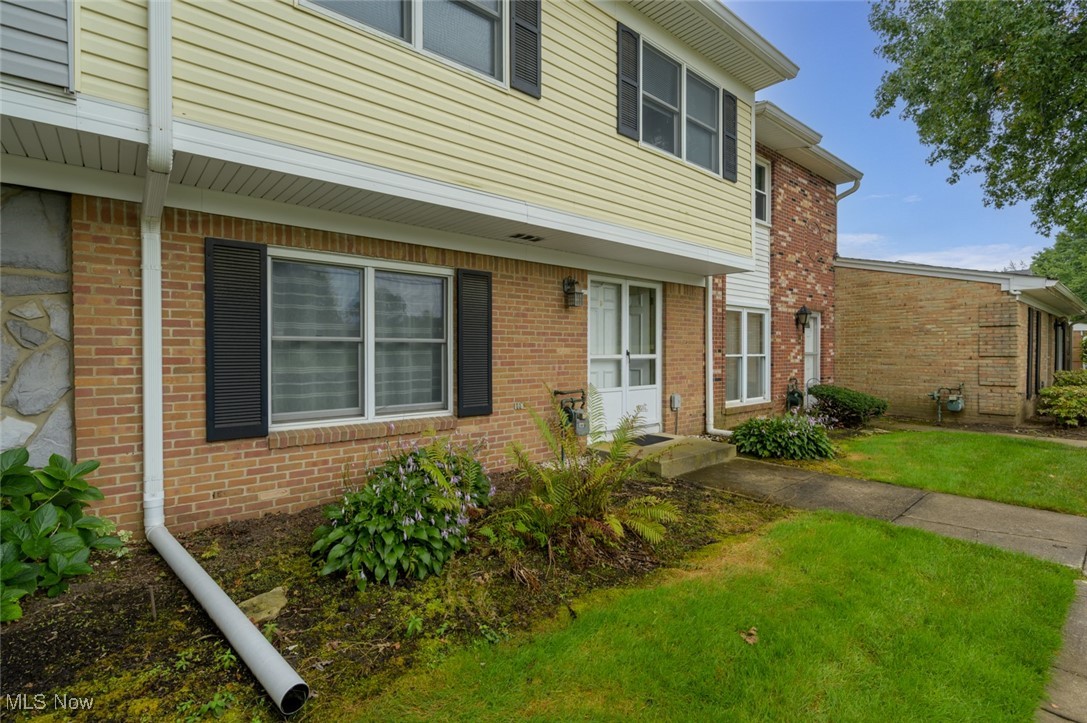 2055 Carlile Drive #114, Uniontown, Ohio image 2