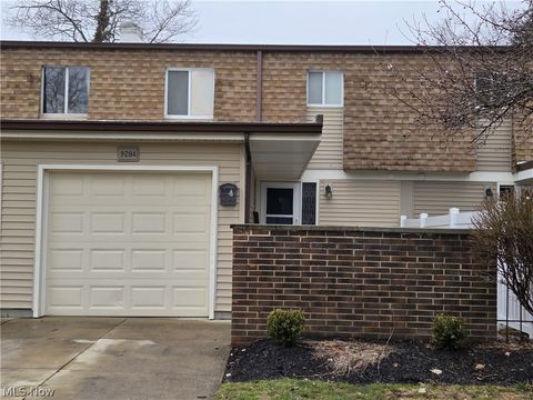 Condo For Sale - 9284 Willow Lane<br/> Olmsted Falls, OH 44138