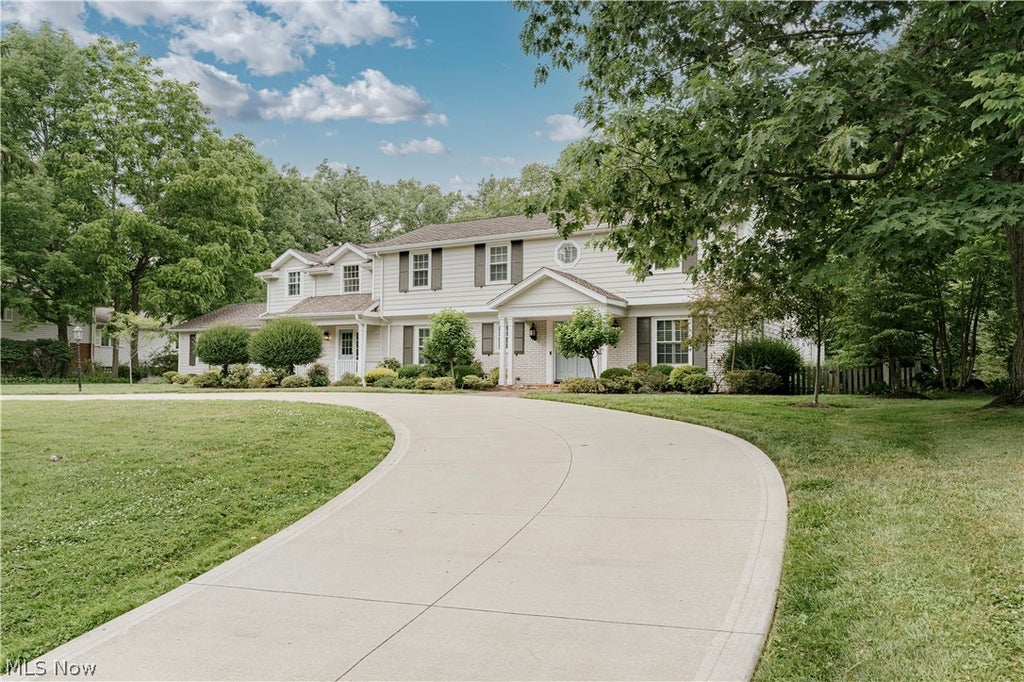 Photo of 31099 Fairmount Boulevard, Pepper Pike, OH 44124 (MLS # 5223303)