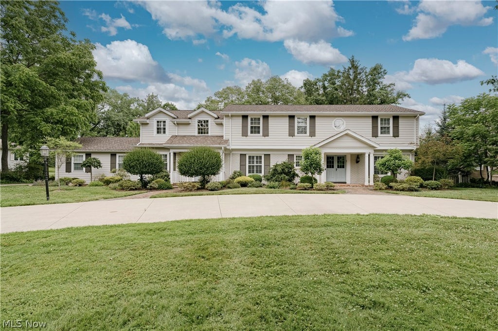Photo of 31099 Fairmount Boulevard, Pepper Pike, OH 44124 (MLS # 5223303)