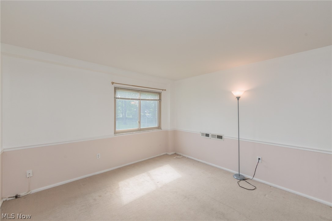 Saxon House Condo - Residential