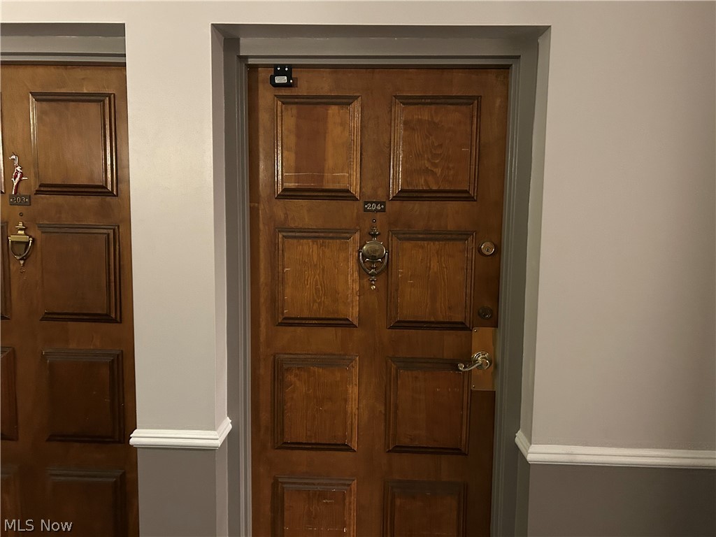 Saxon House Condo - Residential