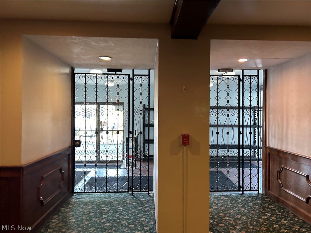 Saxon House Condo - Residential