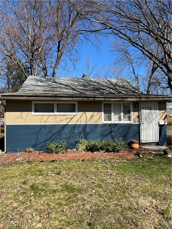 Don't miss out on this opportunity.. Great for an investor or first time home owner. Schedule your showing today!