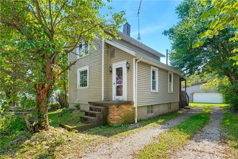 Homes For Sale - 22605 Norman Avenue<br/> Mahoning County, Alliance, OH 44601