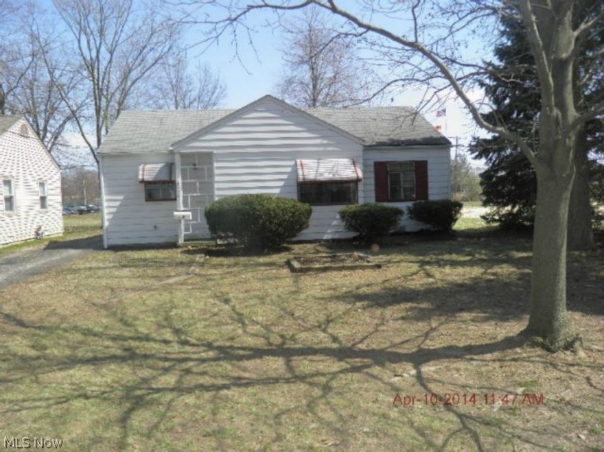 North Olmsted Ranch Sits On Larger 50x247 Lot. Offers One Floor Living and In Great Location. Has Walk-Up Attic For Extra Storage. One Car Detached Garage. Located Close To Freeway Access, Shopping and Restaurants.