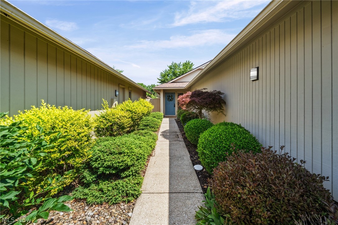 21454 Oak Bark Trail