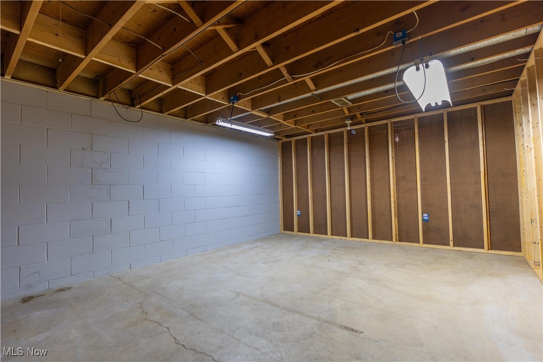 7351 Hoverland Avenue, Massillon, Ohio image 27