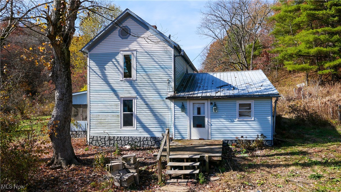 51305 Detroit Lane, Senecaville, Ohio image 1