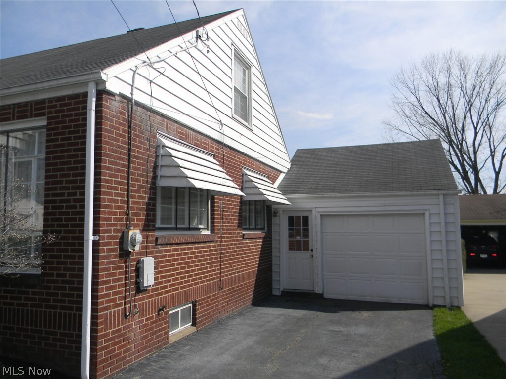 Hillside 04 - Residential