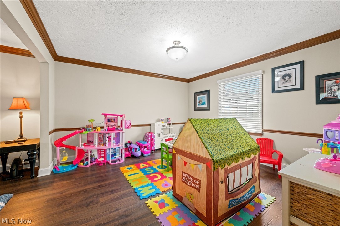 Pine Lakes Village - Residential