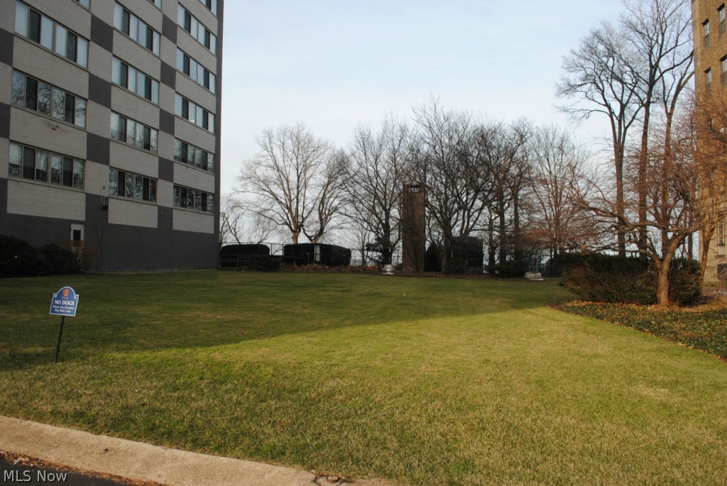 Marine Towers East - Residential