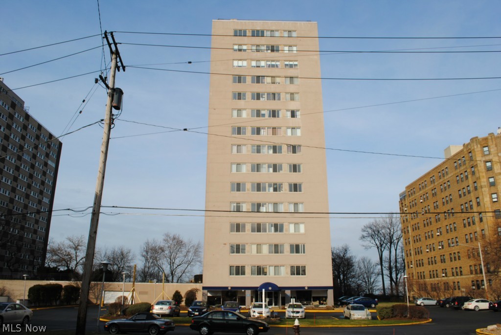 Marine Towers East - Residential