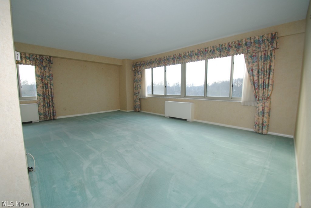 Marine Towers East - Residential