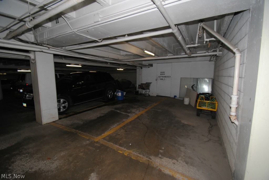 Marine Towers East - Residential