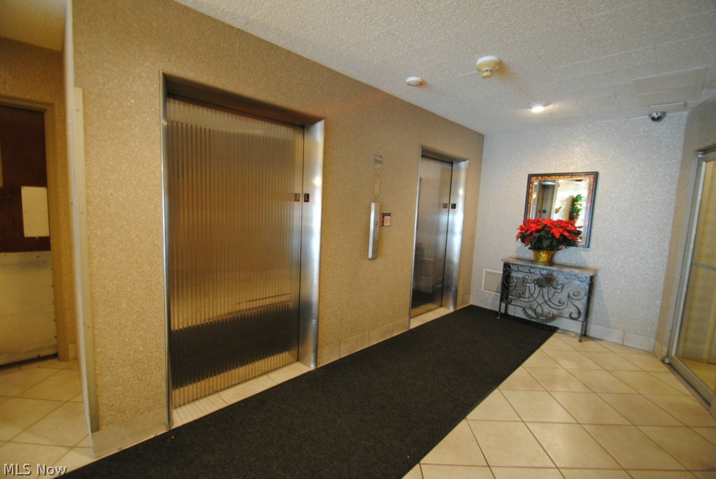 Marine Towers East - Residential