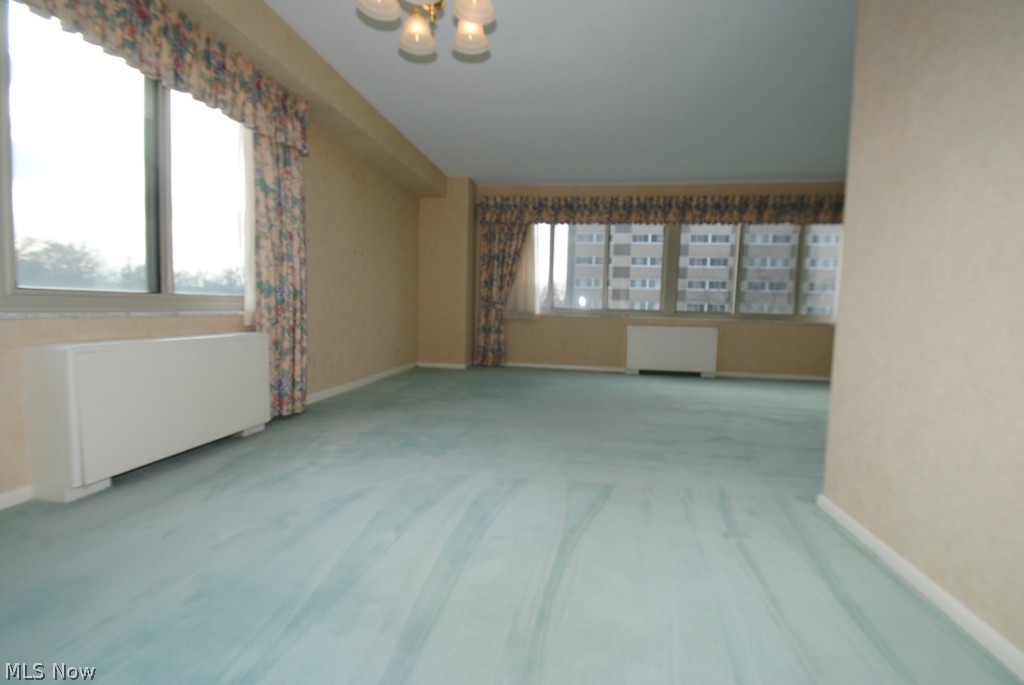 Marine Towers East - Residential