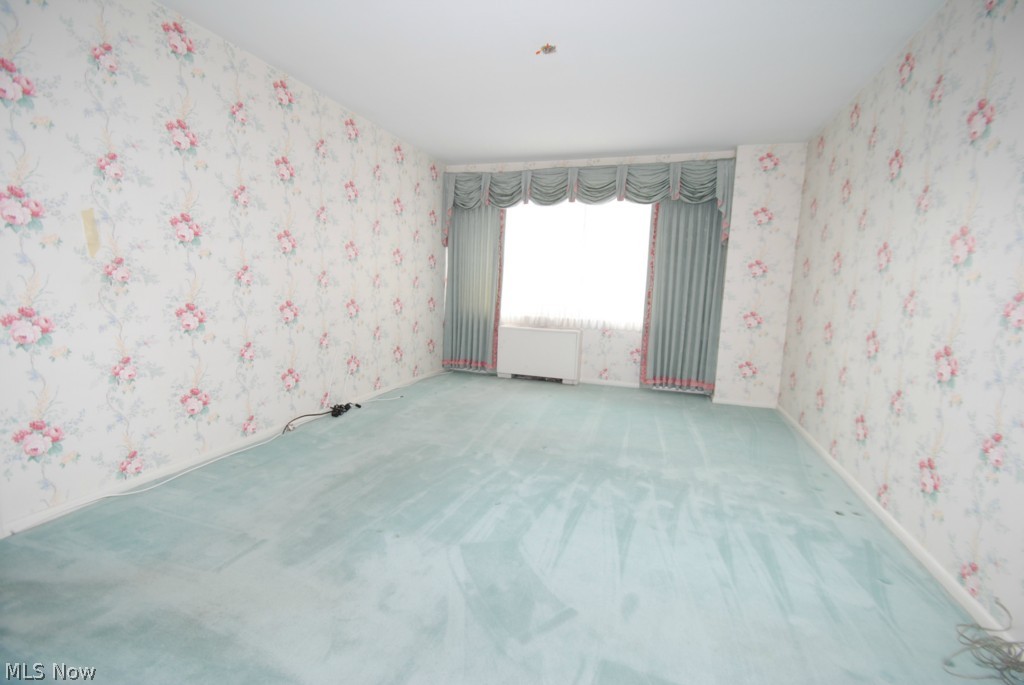 Marine Towers East - Residential