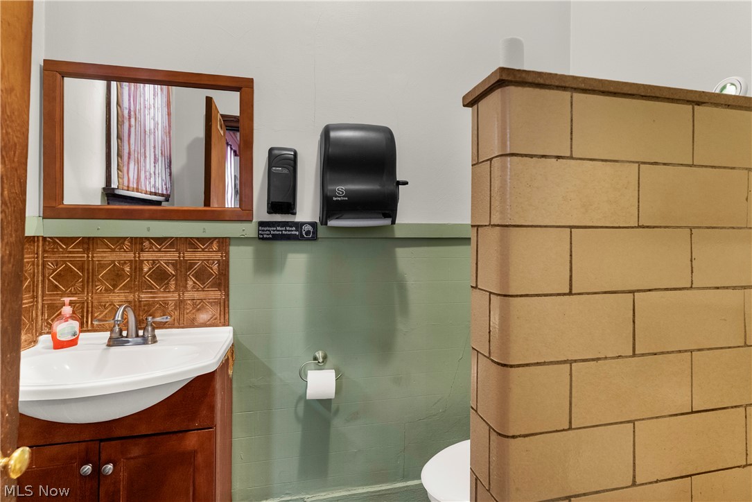 Westinghouse View - Commercial Sale