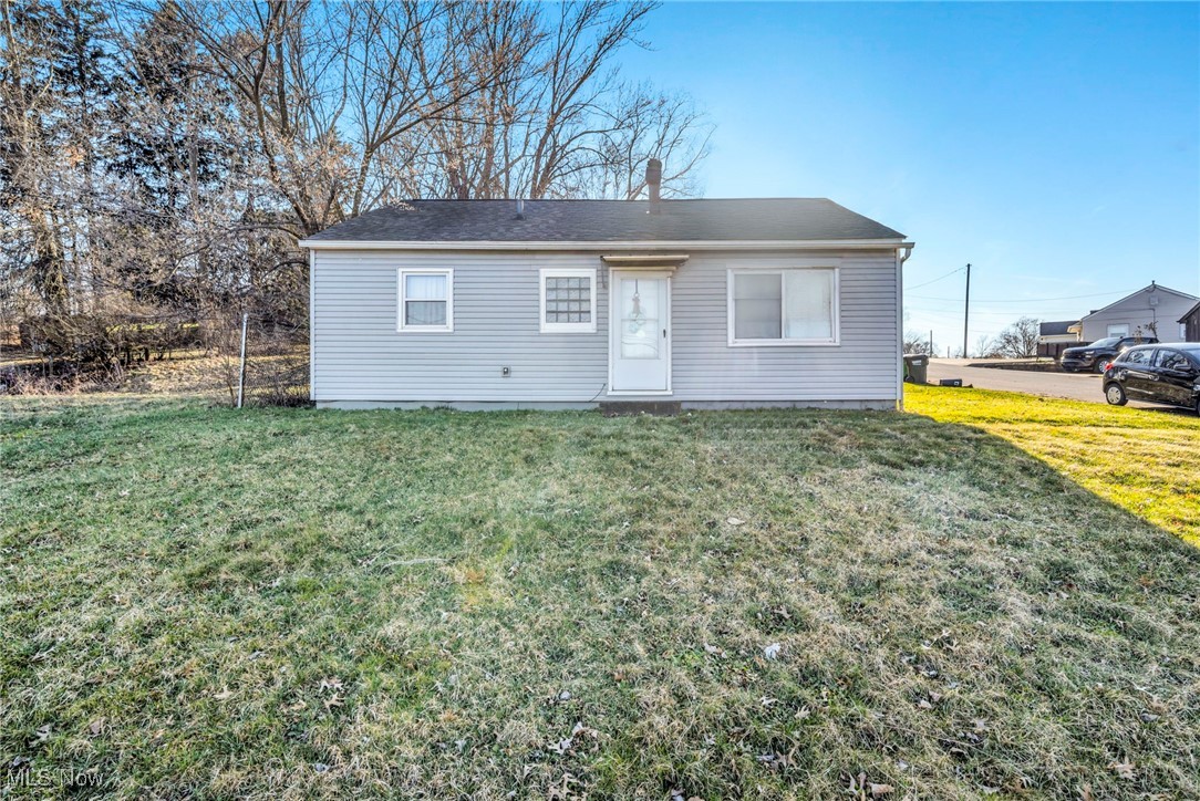 292 E State Street, Barberton, Ohio image 1
