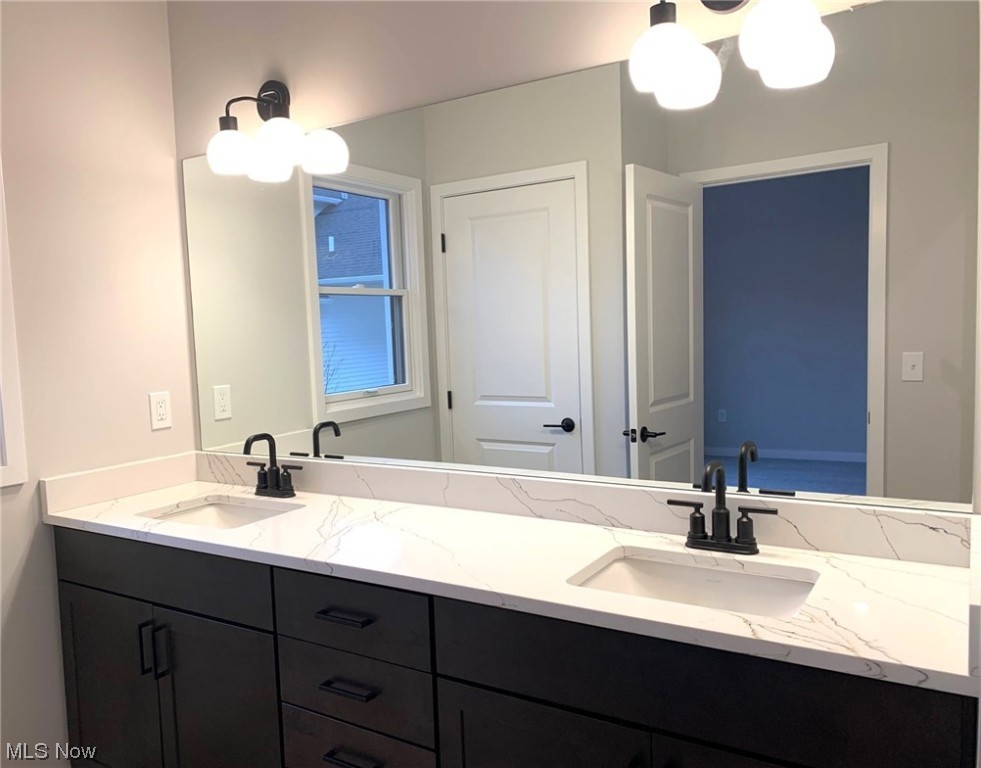 Riviera Drive - Residential