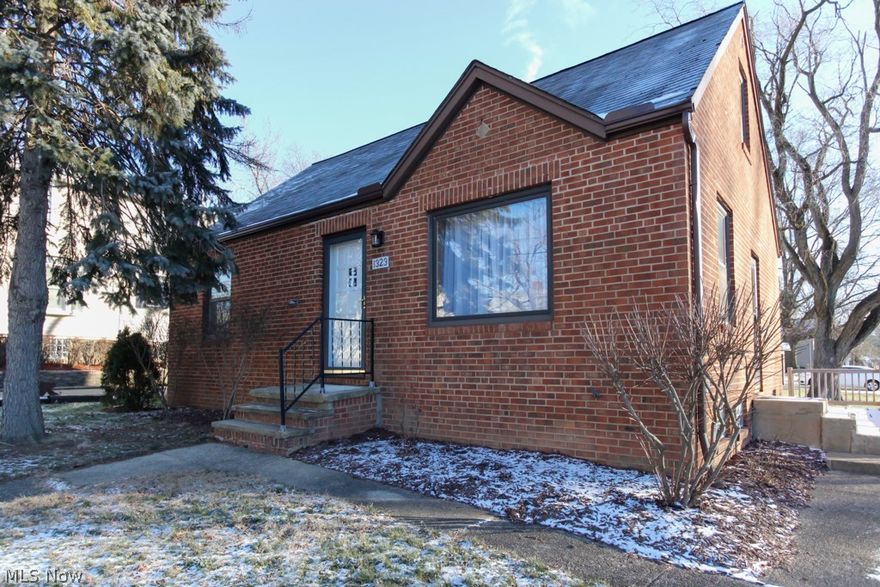 Move right in to this great Lyndhurst brick bungalow. Freshly painted and beautiful refinished hardwood floors throughout. Spacious second floor master bedroom features built ins for extra storage. Updates include deck, glass block basement windows, garage roof and gutters  in 2011.  New garage door 2015. Pella windows on first and second floor. Fantastic location close to the Lyndhurst pool, tennis courts and playground.