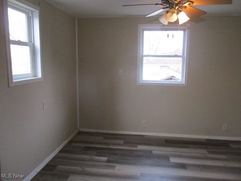 Tiny photo for 46201 Wyoming Avenue, East Liverpool, OH 43920 (MLS # 5178613)