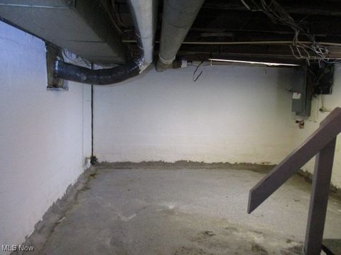 Tiny photo for 46201 Wyoming Avenue, East Liverpool, OH 43920 (MLS # 5178613)