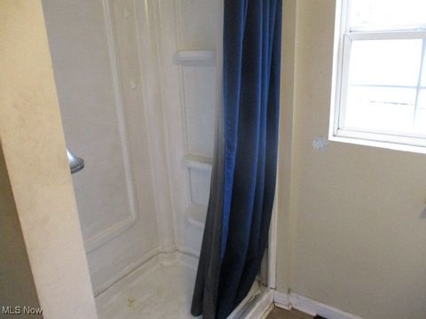 Tiny photo for 46201 Wyoming Avenue, East Liverpool, OH 43920 (MLS # 5178613)