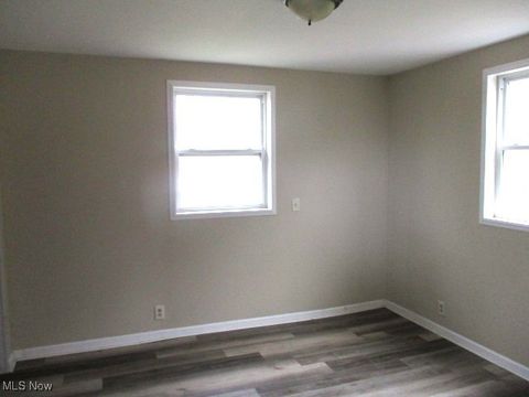 Tiny photo for 46201 Wyoming Avenue, East Liverpool, OH 43920 (MLS # 5178613)
