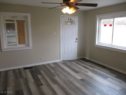 Tiny photo for 46201 Wyoming Avenue, East Liverpool, OH 43920 (MLS # 5178613)