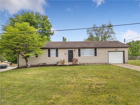 Homes For Sale - 26 Hickory Drive Dr<br/> Washington County, Little Hocking, OH 45742