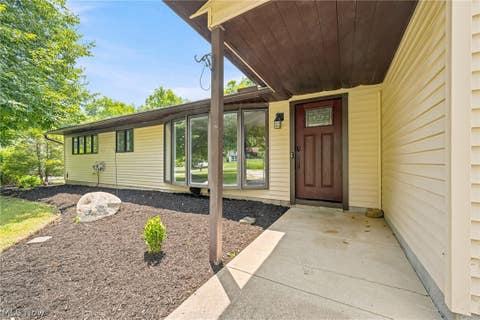 Tiny photo for 8160 Joyce Road, Broadview Heights, OH 44147 (MLS # 5239647)