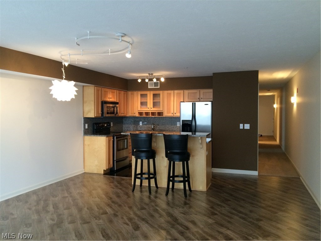 Stonebridge Condos - Residential