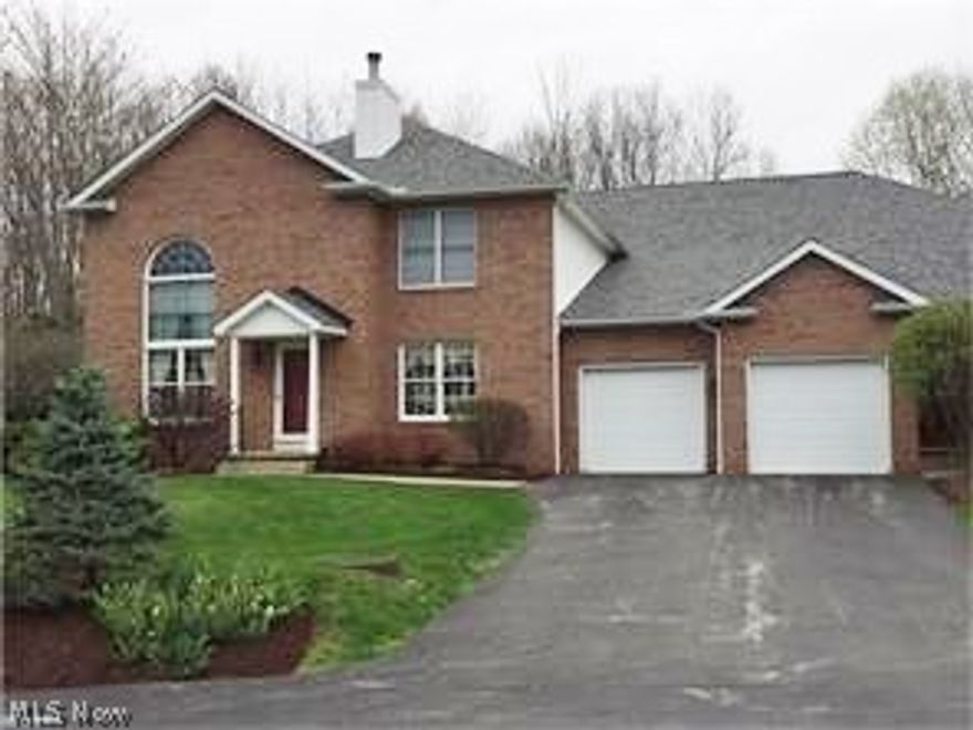 Need a 4 bedroom Ranch Condo? Here it is! Custom built Condo with full basement and 2 car garage.  As you enter this property you are greeted with a beautiful 2 Story Family room w/fireplace with an open and airy feel.  Abundant windows allows for abundant natural light.  3 Full baths and 1st floor laundry adds to this Condos one-of-a-kind properties.  And last but not least.....view of Avalon Lakes Golf Course.