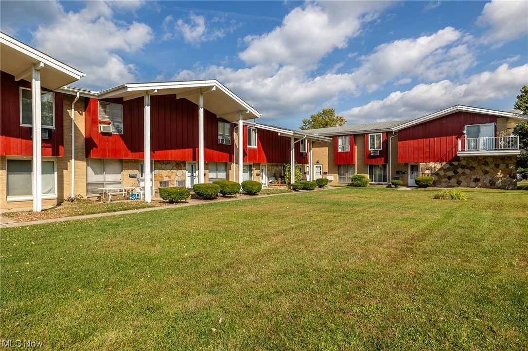 Colonial Park Condo - Residential