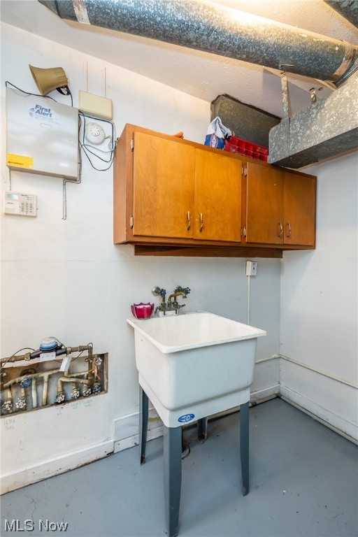 Colonial Park Condo - Residential